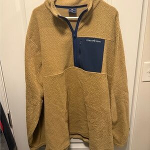 Vineyard Vines Camel Fleece with Navy Trim